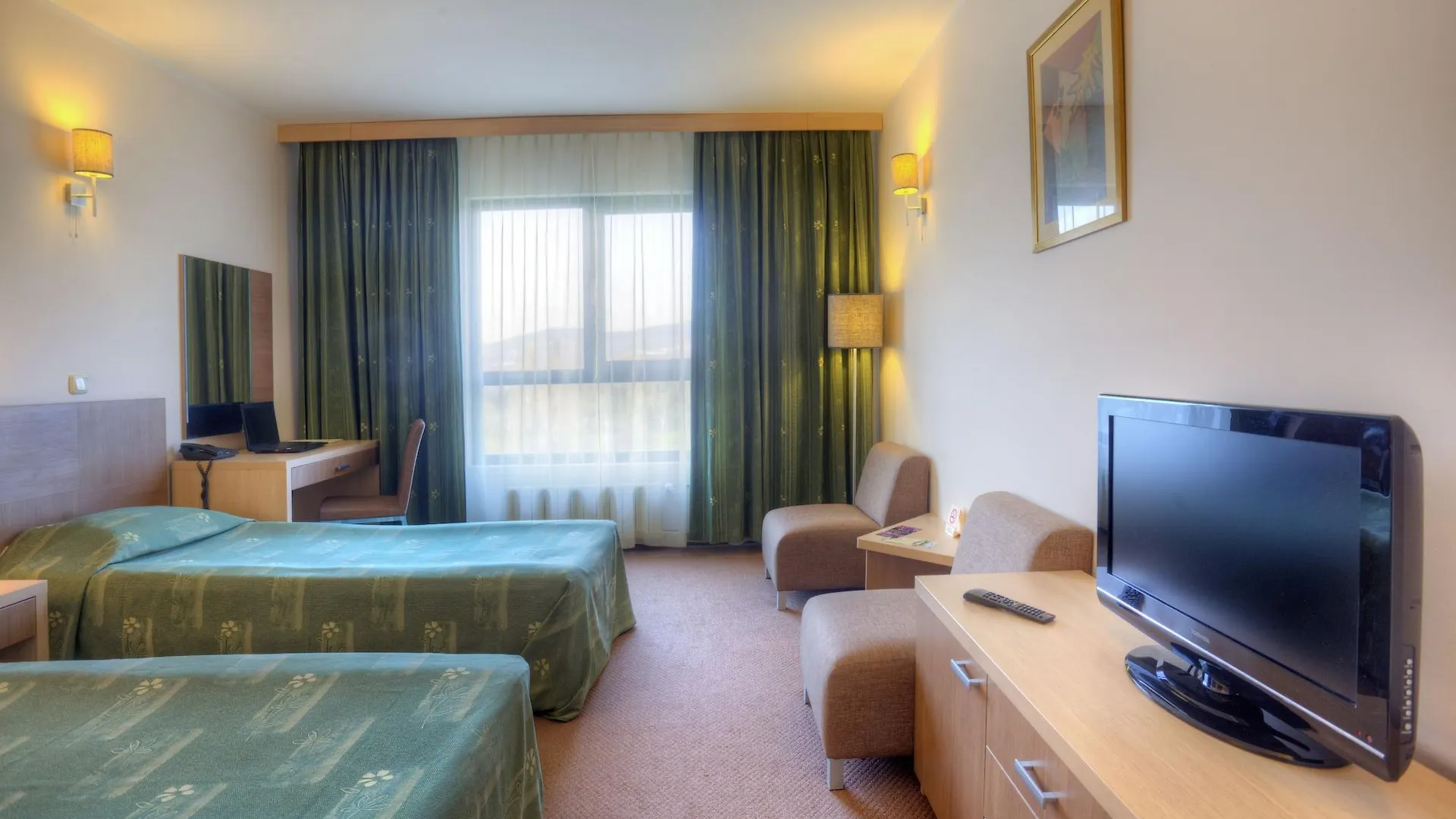 Vitosha Park Hotel - Free Indoor Pool & Parking Sofia
