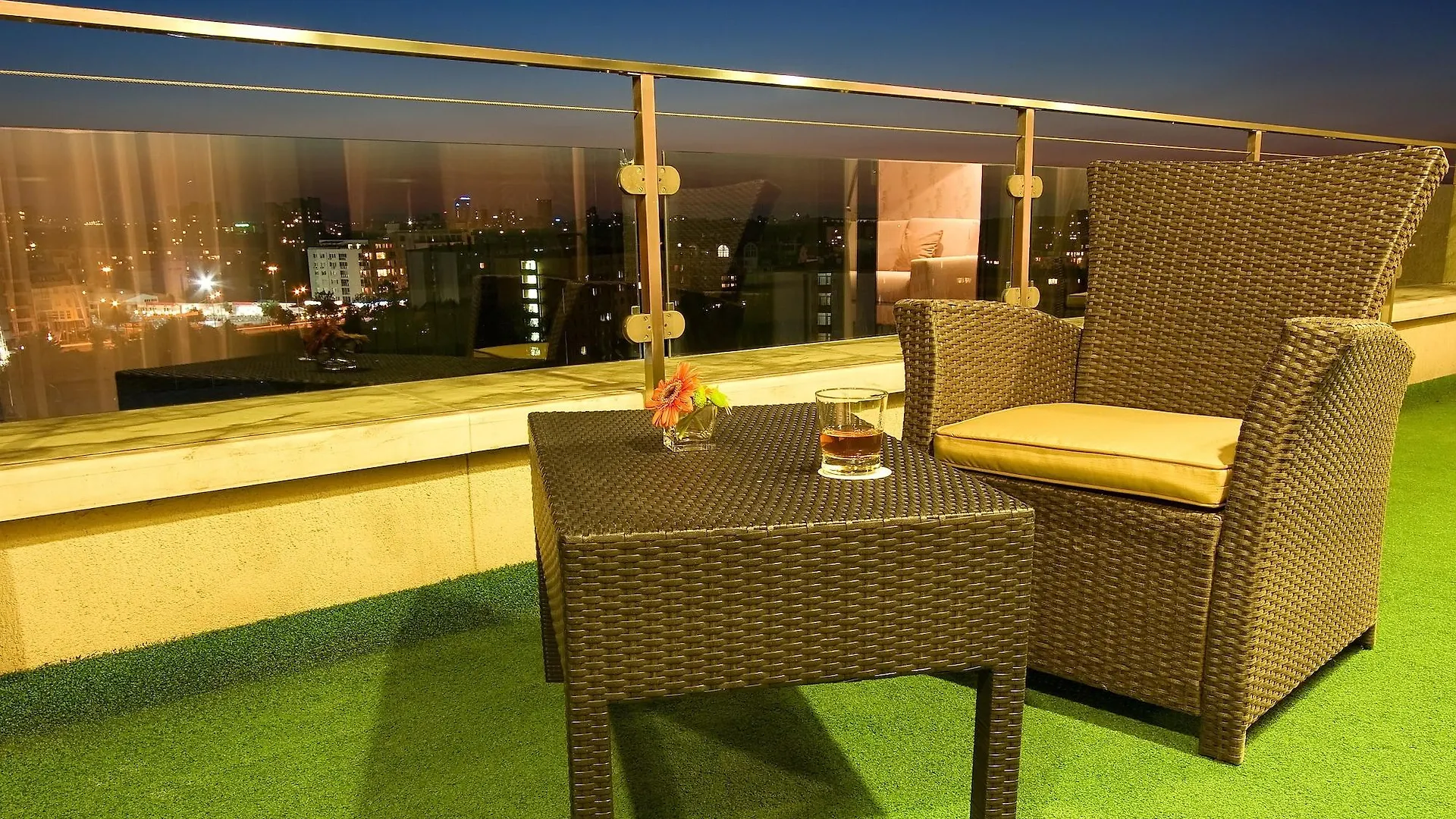 Vitosha Park Hotel - Free Indoor Pool & Parking Sofia